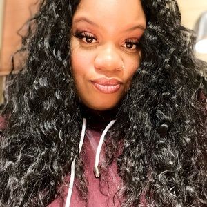 Meet your Posher, Earline